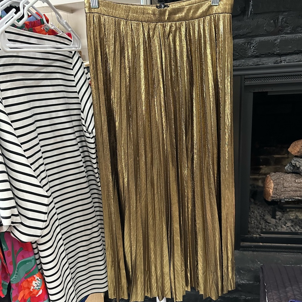 Gold Hensley Skirt.